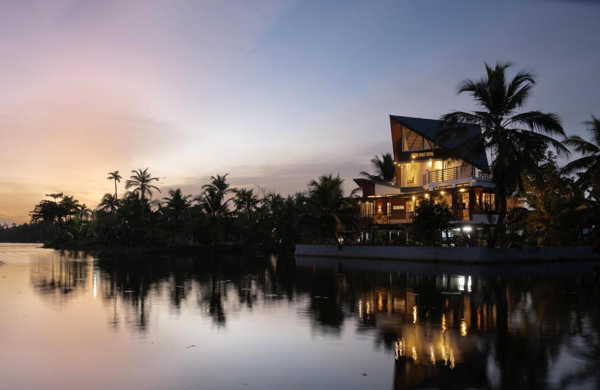 Alappuzha Shiphouseヴィラ エクステリア 写真