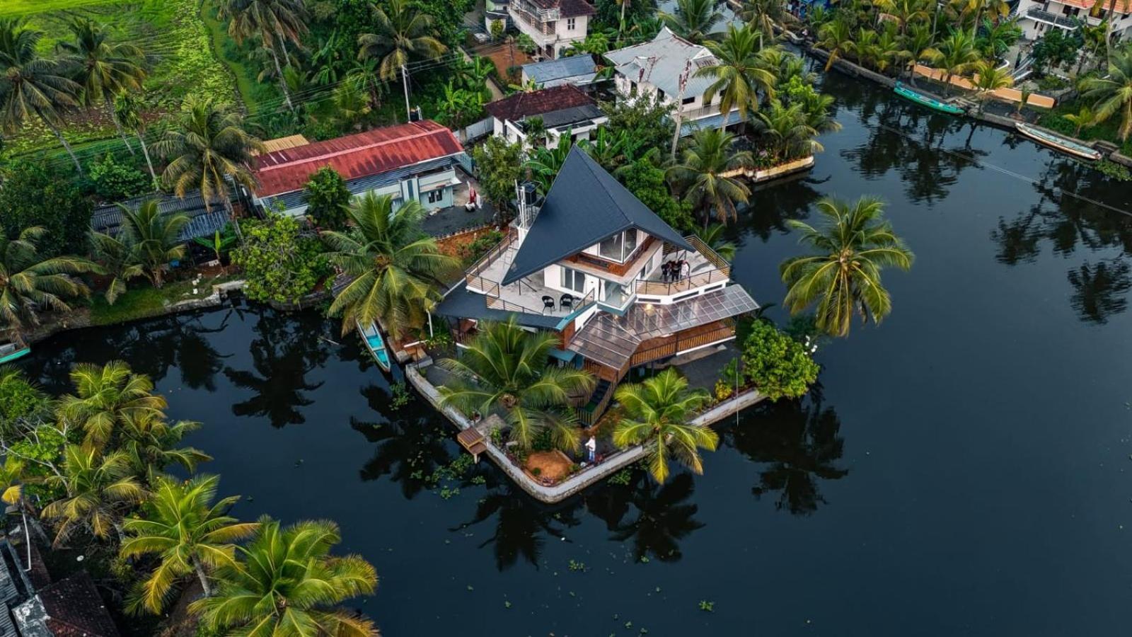 Alappuzha Shiphouseヴィラ エクステリア 写真